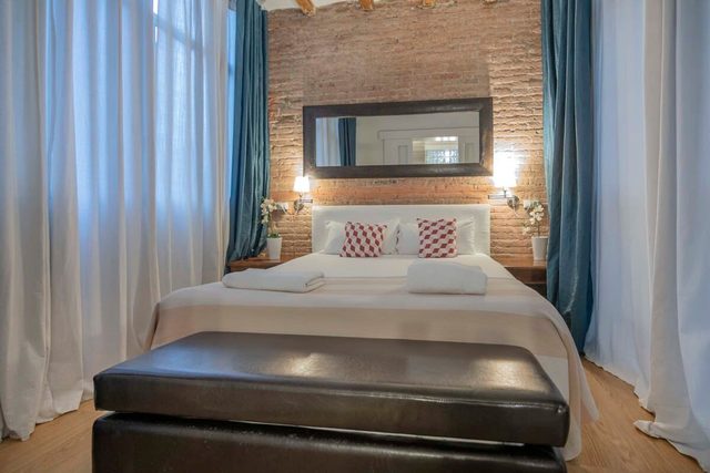 Exclusive 2 bedroom apartment in the city center!