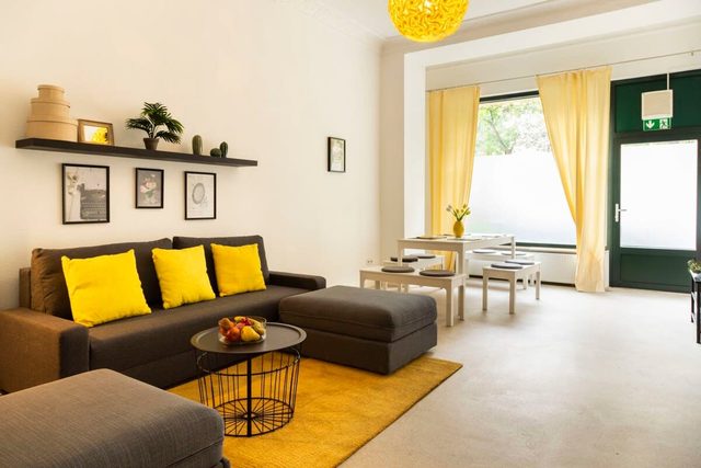 Modern Two Bedroom Apartment in Berlin Schöneberg