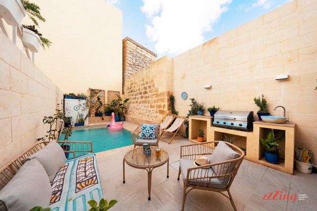 Chic Townhouse with Private Pool & BBQ in Gozo — In-Nadur, In-Nadur