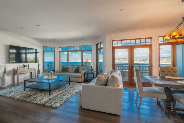 East Cliff Beachfront Bliss at La Jolla Cove