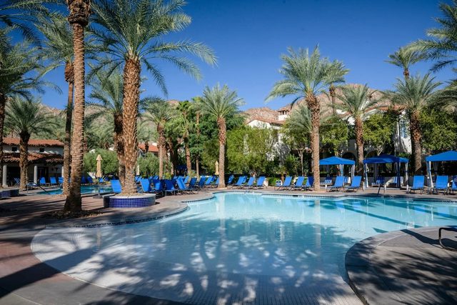 Resort Luxury Villa 12 pools, 11 hot tubs, balcony — La Quinta, CA