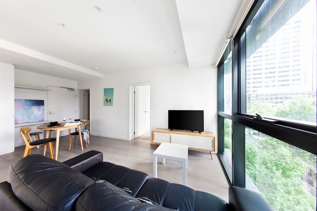 A Comfy 2BR Apt Next to QV & Melbourne Central