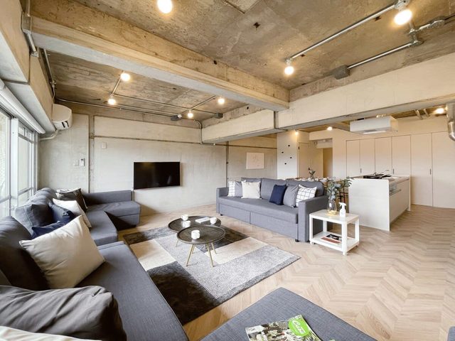 Up to 10p 1 min Peace Park, Wonderful huge house !