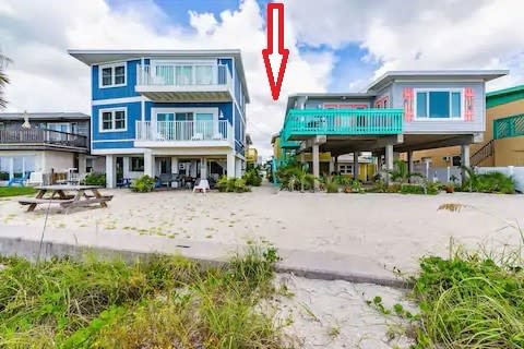 Steps to Private Beach ClearwaterBelleair Beach — Belleair Beach, FL