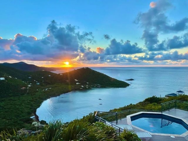 Windsong-Stunning Views, Pool, Generator!