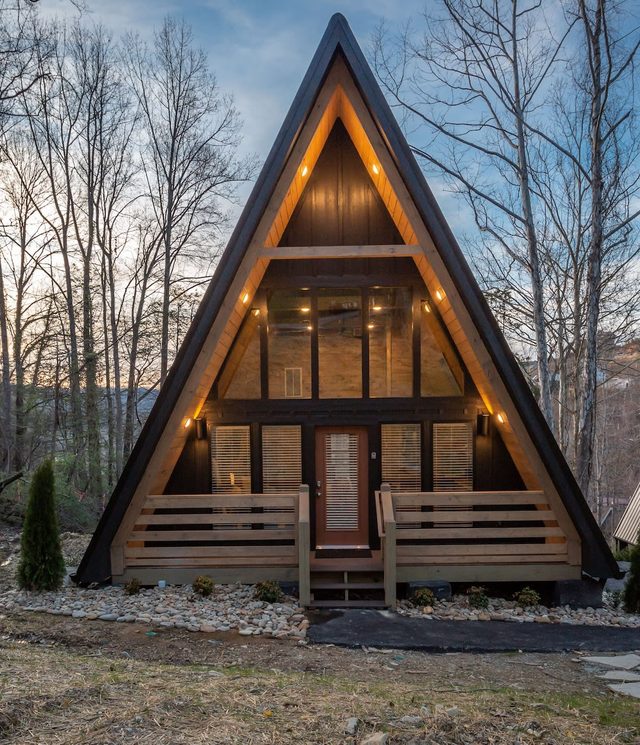 A-Frame In Gatlinburg/New/HotTub — Gatlinburg, TN