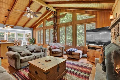 Log Cabin | King Beds | Lake Access — Gouldsboro, PA