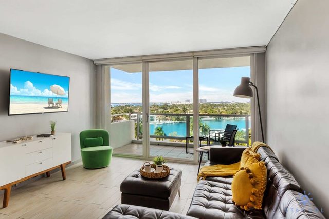 Bay View Balcony | Chic Style | 2BR