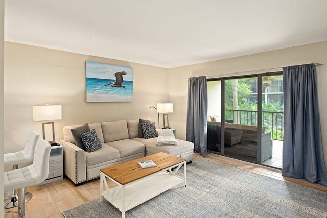 Captiva Villa 3212 | Serene Residence | Great Amenities | Walk to the Beach