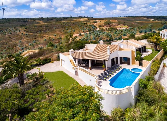 Nº58 Golfe Santo Antonio - Traditional 4 bedroom villa with pool — Vila do Bispo, Faro