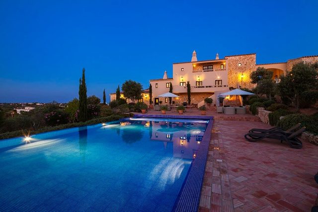 Quinta dos Sonhos  - Stunning 5 Bedroom Villa with Enormous Pool — Lagoa, Faro