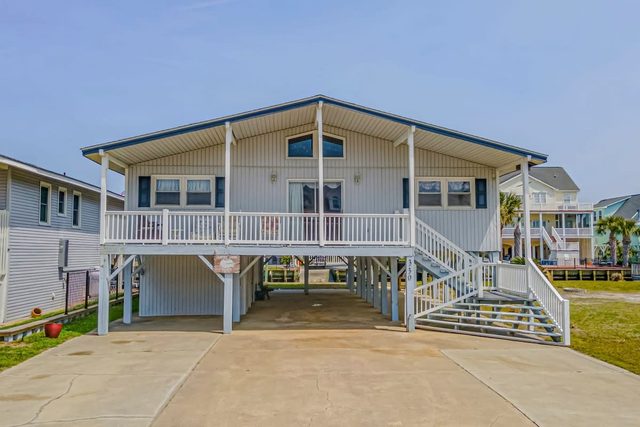 Loafers Lodge - Channel Home