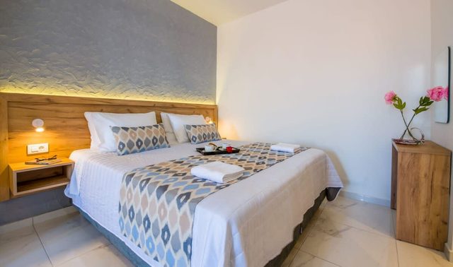 Linda Apartments I Triple Room 1st FL