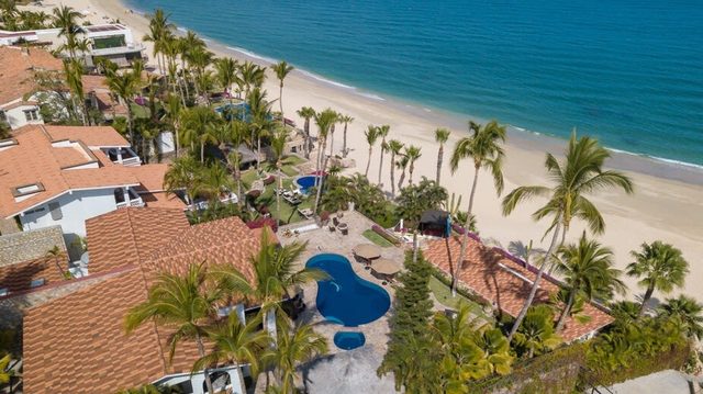 Beachfront Paradise in Palmilla, Toys Included! Great Staff, Swimmable Beach
