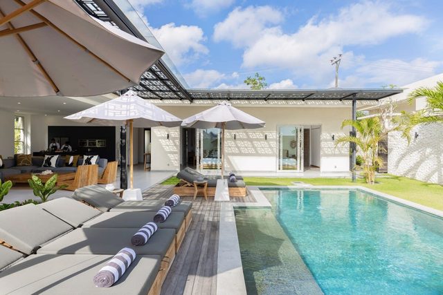 Costa Breezy 3BR Villa 600m to Balangan Beach