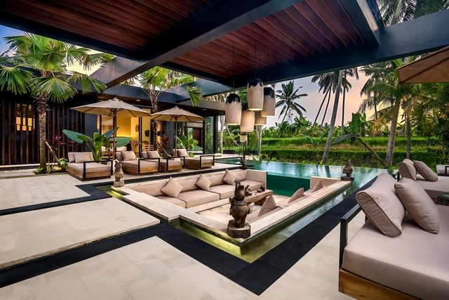 Jungle Paradise 5BR Villa w/ GYM, Ubud Center