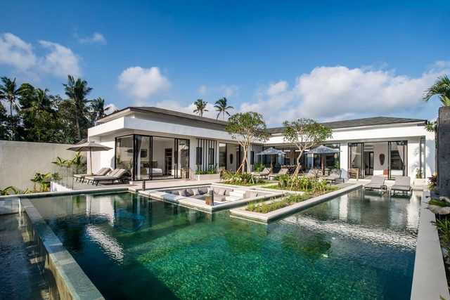 Day Dream 6BR Family Villa w/Infinity Pool & Gym
