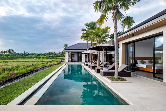 Yallan: 5BR Family Villa w/ Infinity Pool in Ubud