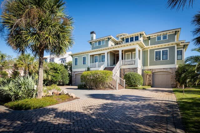 10 Bedroom Oceanfront Estate|Beachfront Pool — Isle of Palms, SC