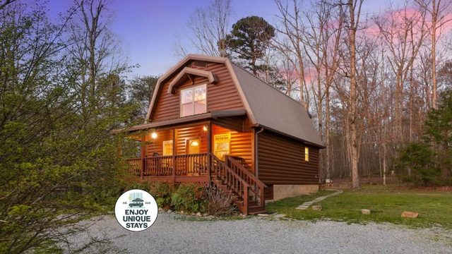 Peak of Perfection at Cabins in the Clouds!