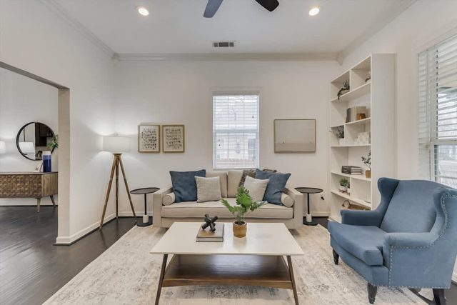 Newly Renovated Bishop Arts Home