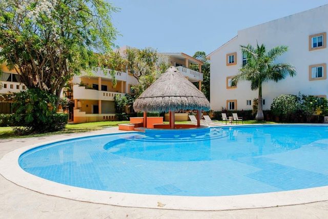 Sunny Stay, Pool & Balcony | Near Playacar Beach