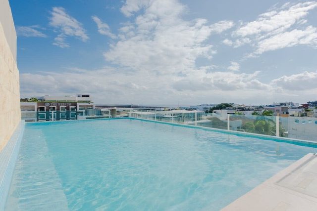 Rooftop Pool & Gym, Steps to 5th Ave Condo