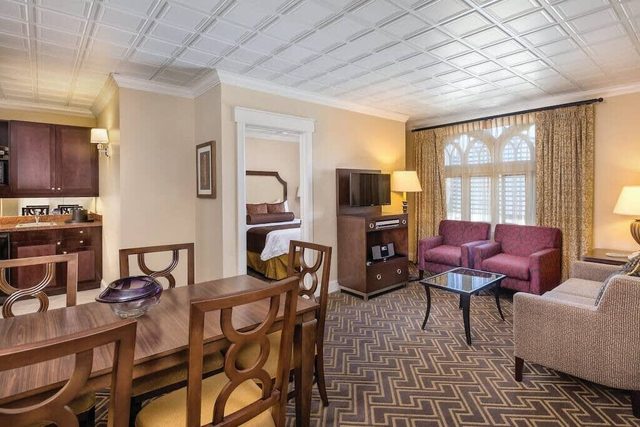 Heart of Downtown Seattle- 1 BR Condo