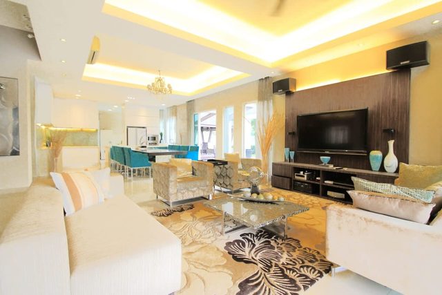 A Chic 4BR Oasis with Gazebo, Your Dream Getaway — Cheras, Selangor