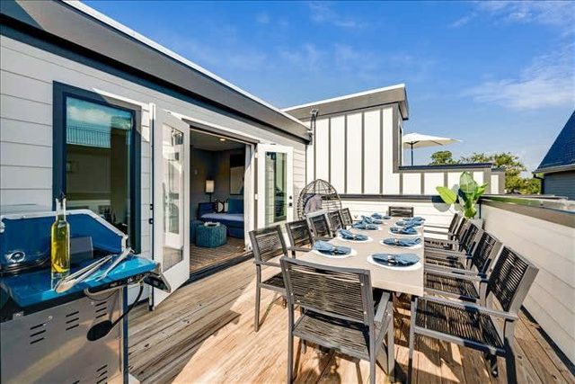 New, Luxury Home, Private Roof Deck