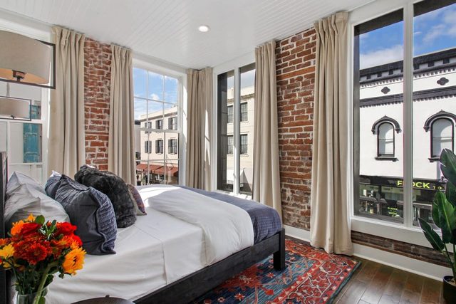 3BR Historic District Condo , Vibrant Nightlife