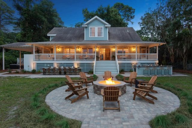 Waterfront Oasis, Hot Tub & Game Room