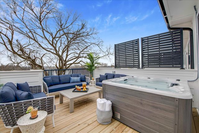 4BR North Nashville Home | Rooftop Hot Tub & Deck