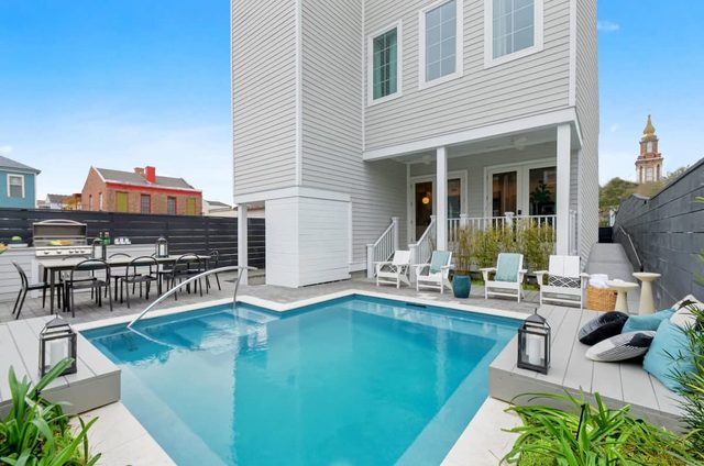 7BR City Condo & Pool Access Near CBD