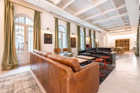 The Deauville | Majestic 1 bedroom in Chueca