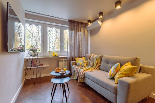 Bruna 2 | Stylish Studio | WIFI
