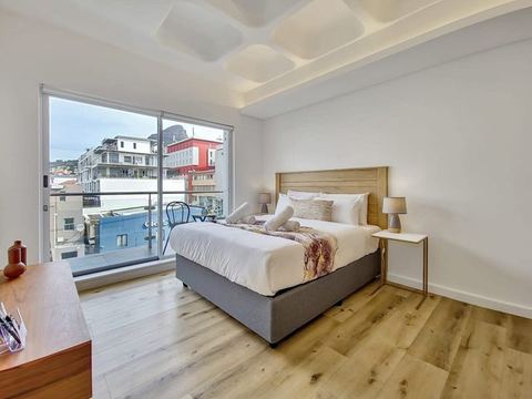 Modern Apt with a Mountain View in City Centre