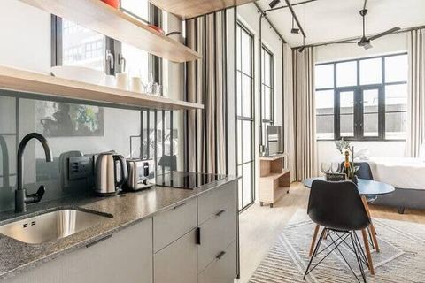 Modern, Easy City Studio w/ WIFI