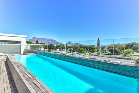 Sea and Sun-Table Mountain views |Wifi| Parking!