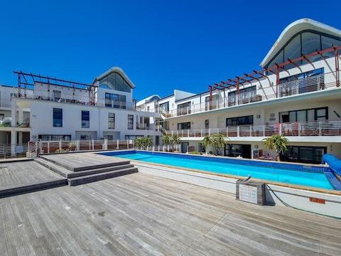 Beach-side, tranquil coastal retreat apartment