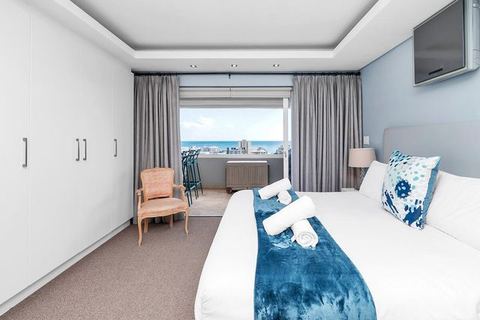 Tranquil Apartment Boasting Spectacular Sea Views