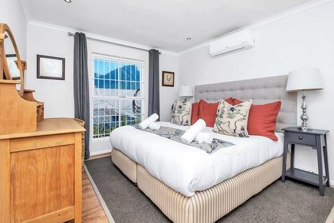 Cosy New Home with fireplace in Claremont.