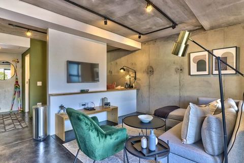 Modern Comfortable Studio with Great Wi-Fi