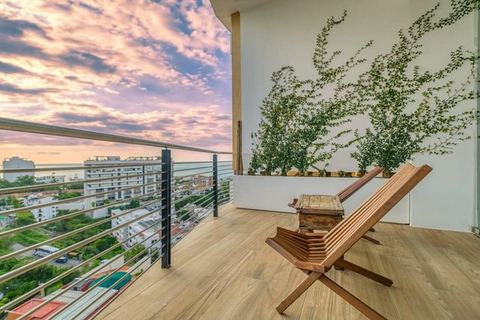 SOHO corner views Forbes-featured Maxwell — Puerto Vallarta, Jalisco