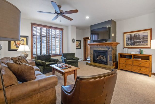 2BR Main St Station Ski In/Out Condo All Amenities