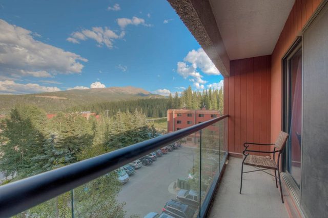 One BDR Ski-in Ski-Out Condo