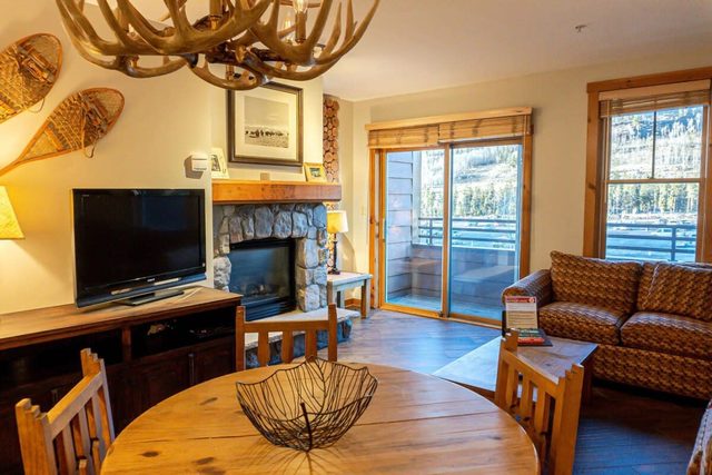 2BR Ski-In/Ski-Out Keystone Condo-Walk to Slopes!