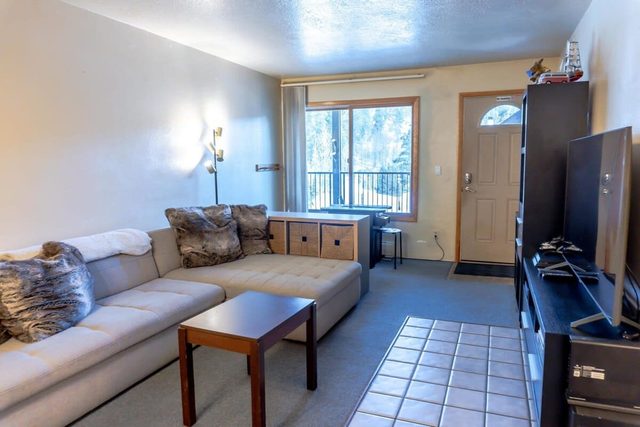 Main St 2BR/Next to Ski Access