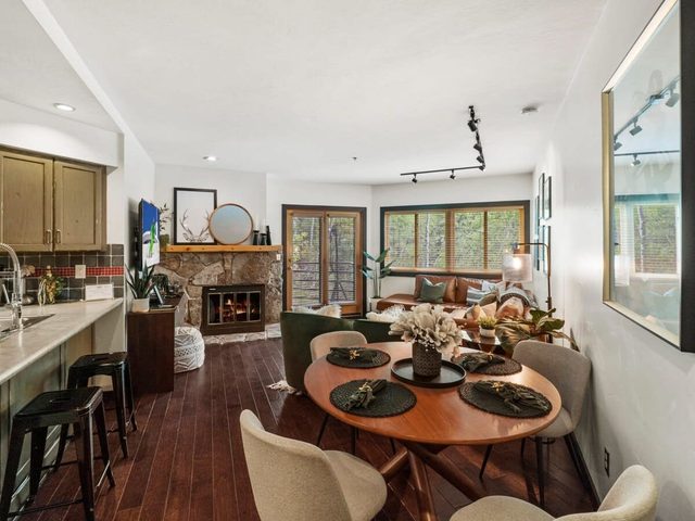 Gorgeous 1BR Steps From Lifts w/ Private Hot Tub!