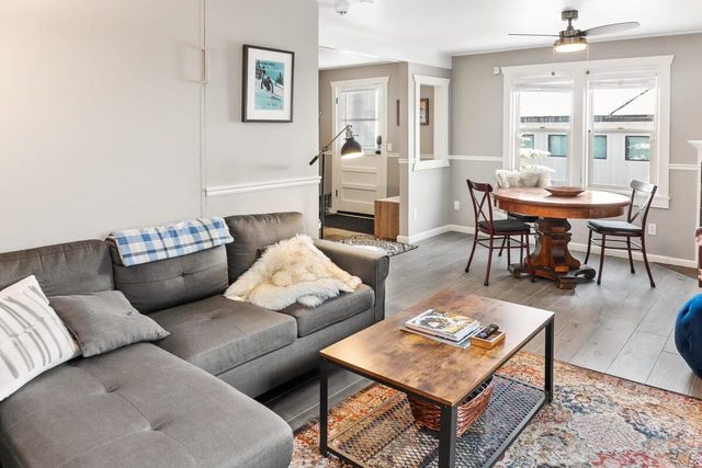 Stylish 2BR Mere Minutes from Skiing, Main Street!